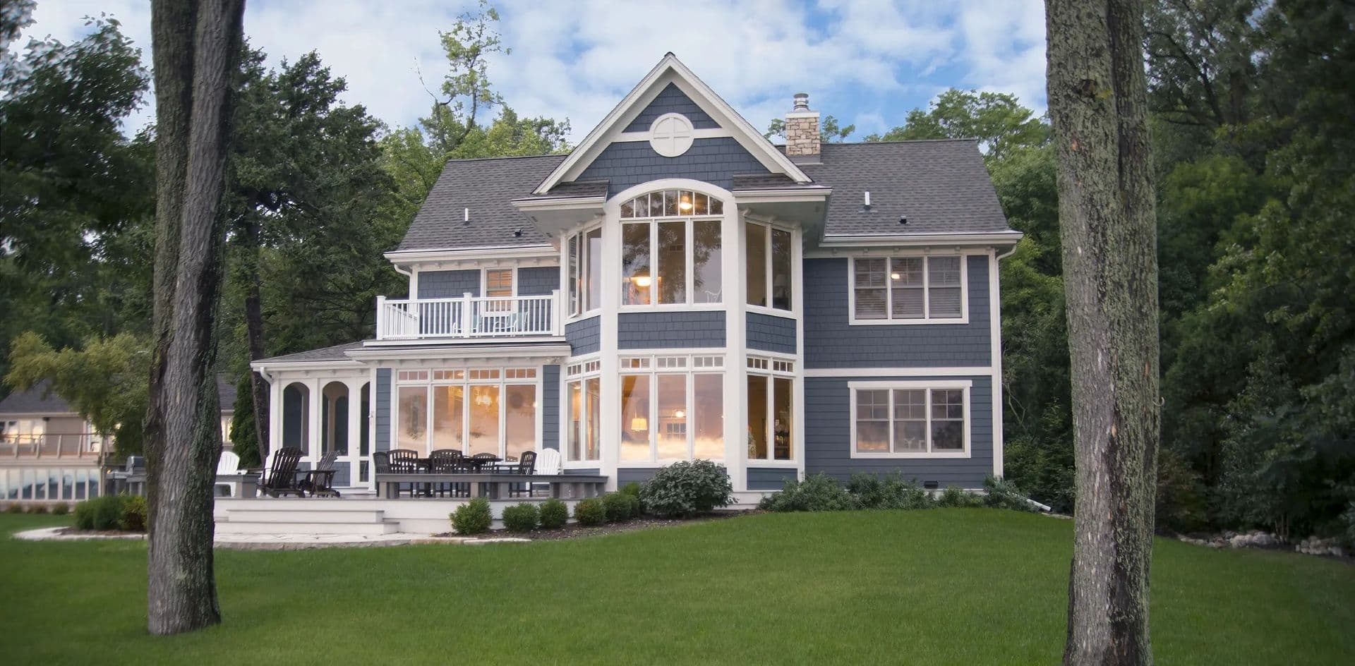 A blue and white house with James Hardie Siding.