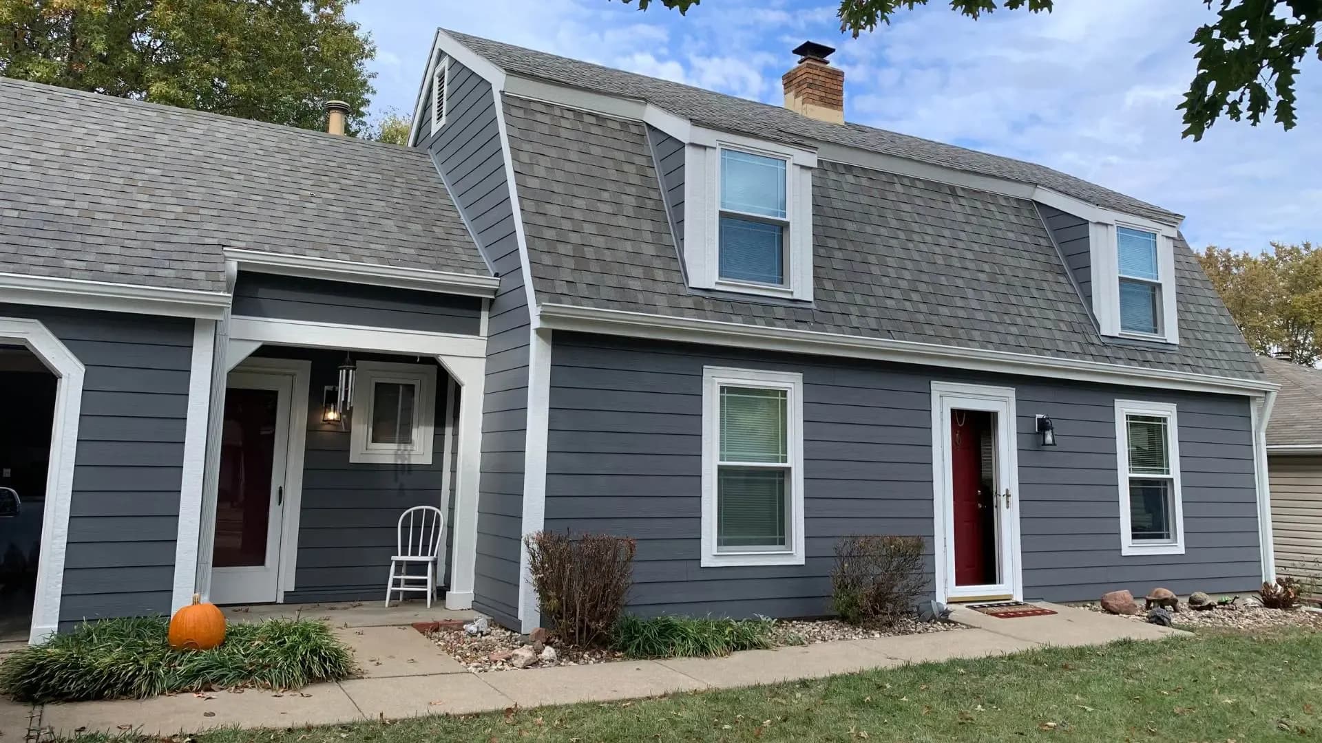 blue-james-hardie-siding-installed-lawrence-ks-safe-harbor-exteriors.webp