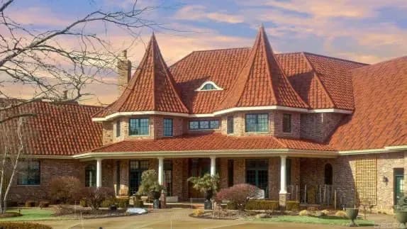 decra-spanish-tile-01-574x323.jpg.webp