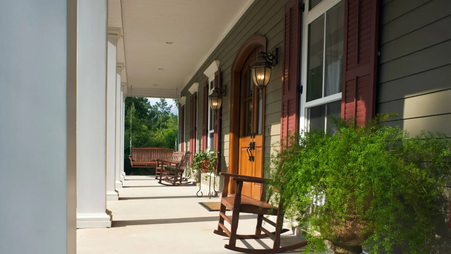 how-to-enhance-your-ranch-style-home-with-hardie-siding-01.webp