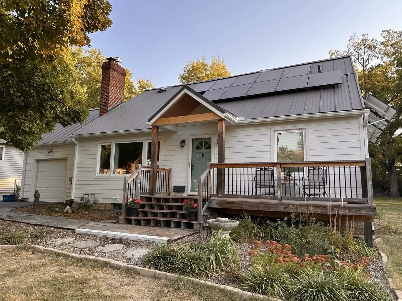 roeland-park-hardie-siding-replacement-metal-roof-01.webp