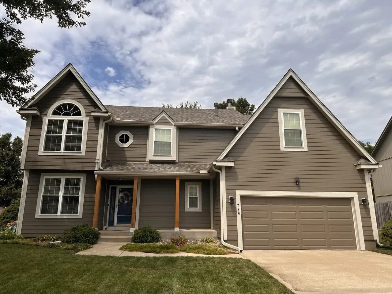 shawnee-hardie-siding-installation-provia-windows-01.jpeg.webp